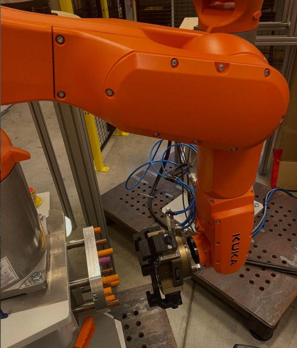 ID 57 kuka drag chain cobot dress packs 
