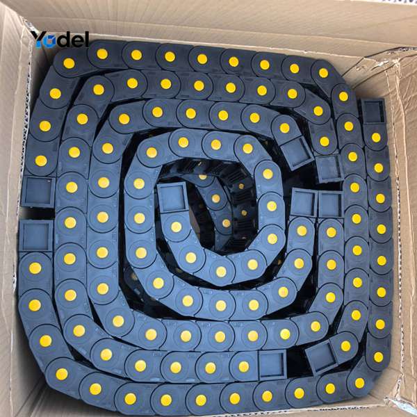 Coiled 30x75 bridge nylon drag chain neatly packed inside export carton box