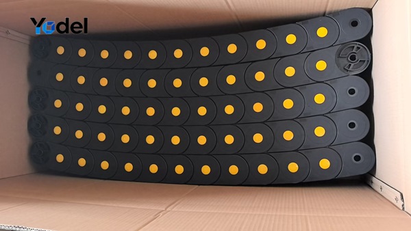 Neatly packed 80x300 bridge cable track chain in heavy-duty export corrugated boxes