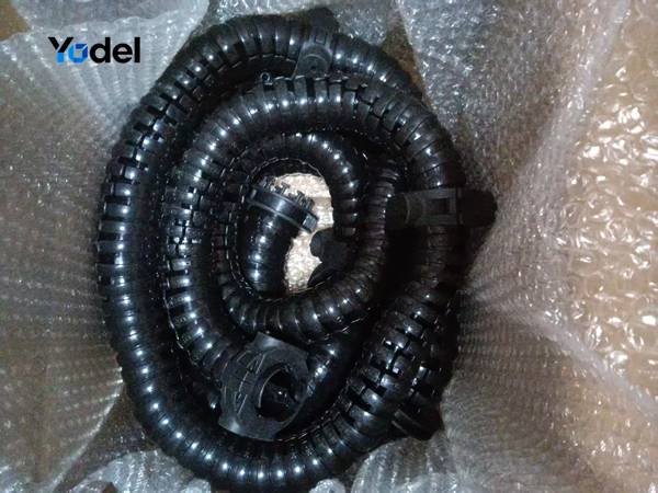 Packaged YDLE60 ID57 3D flexible cable tray chain ready for export to processing plants