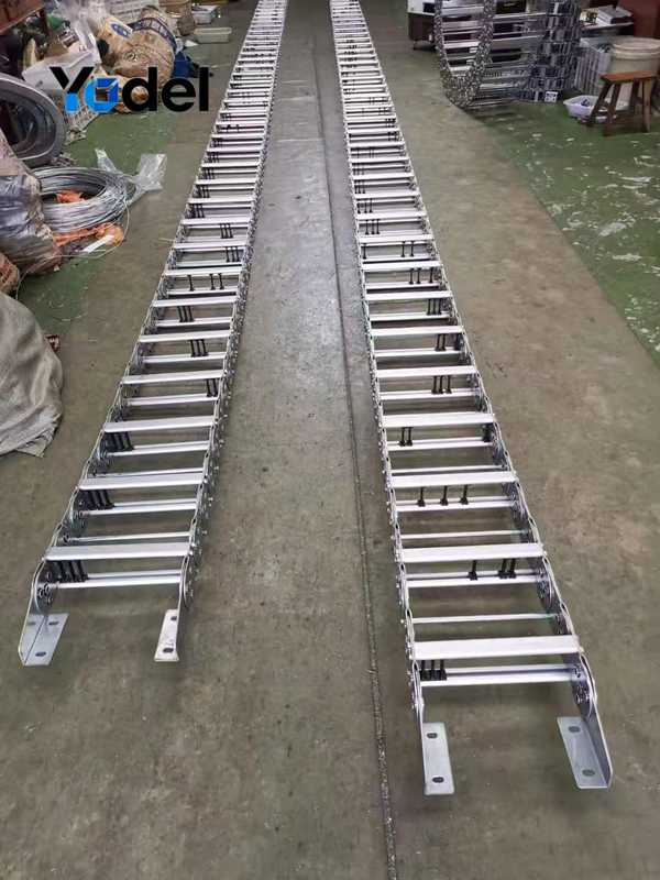 Finished TL65 series 25x75mm stainless steel cable carrier track with 65mm pitch,frame structure and dividers